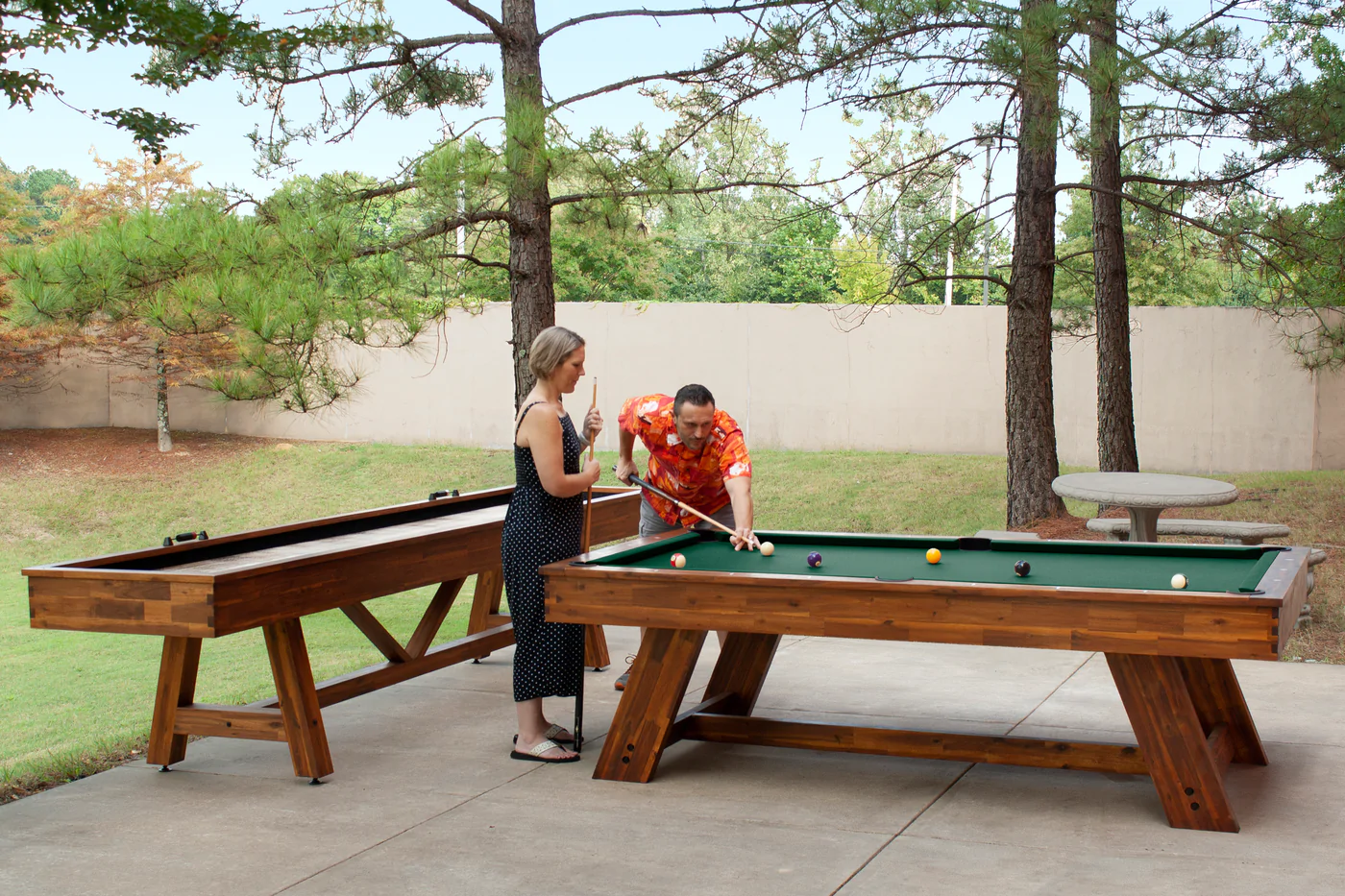 Barren Outdoor Pool Table